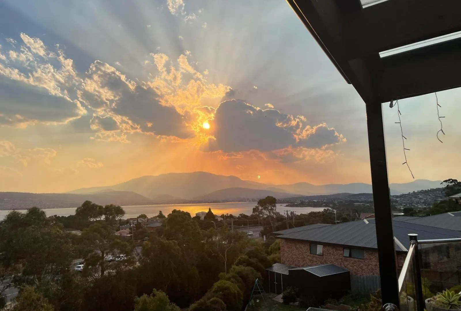 4 Bed 2 Storey House With Views Spa Near Beach Hobart 0*,  Australia