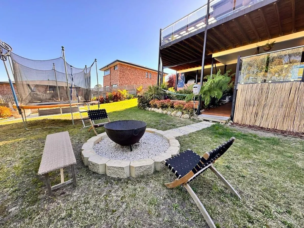 Holiday home 4 Bed 2 Storey House With Views Spa Near Beach Hobart