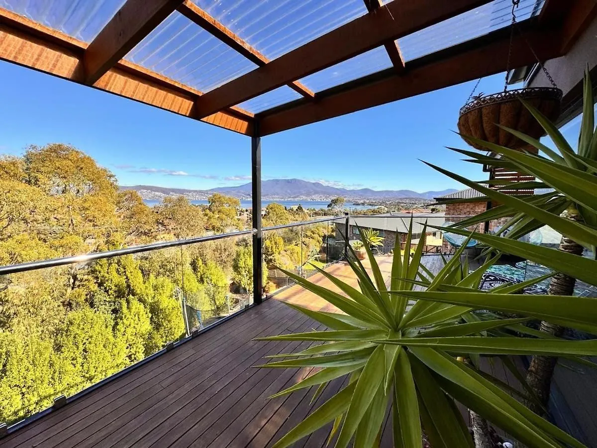 4 Bed 2 Storey House With Views Spa Near Beach Hobart 0*,  Australia